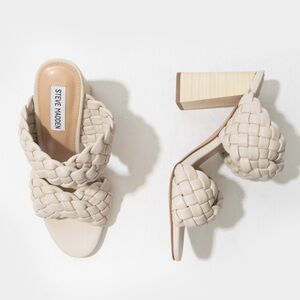 Steve Madden Sandals Womens Size 9.5 Cream Twisted Open Toe Block Heel